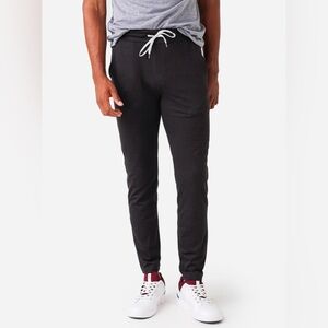 Vuori Men’s Ponto Performance Pant in Heather Black